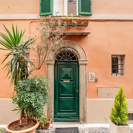 Vicolo Del Leopardo Boutique * Rome