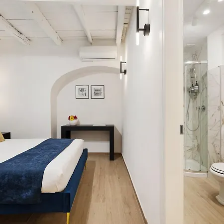 Vicolo Del Leopardo Boutique Rome